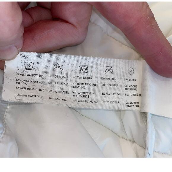 Yest Quilted Floral‎ Pattern Jacket - Women's Size 8 - Warm & Pretty - Picture 11 of 11